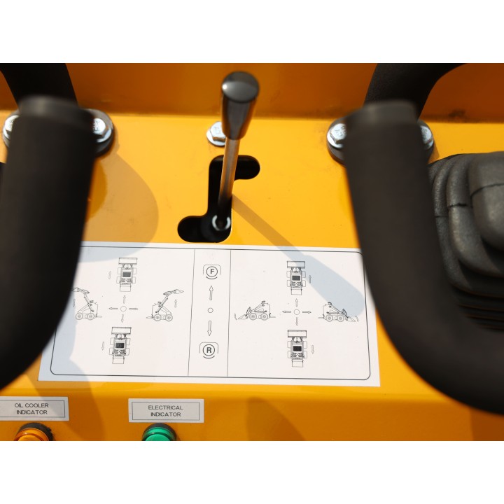 Ratinis krautuvas stovimas TUKO 480W Briggs and Stratton 3864 (benzininis) keliamoji galia 560 kg